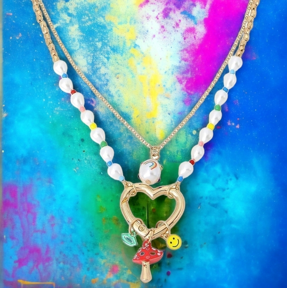 Nwt Betsey Johnson ONE LOVE Heart Charm NECKLACE RAINBOW MULTI color - Picture 4 of 9